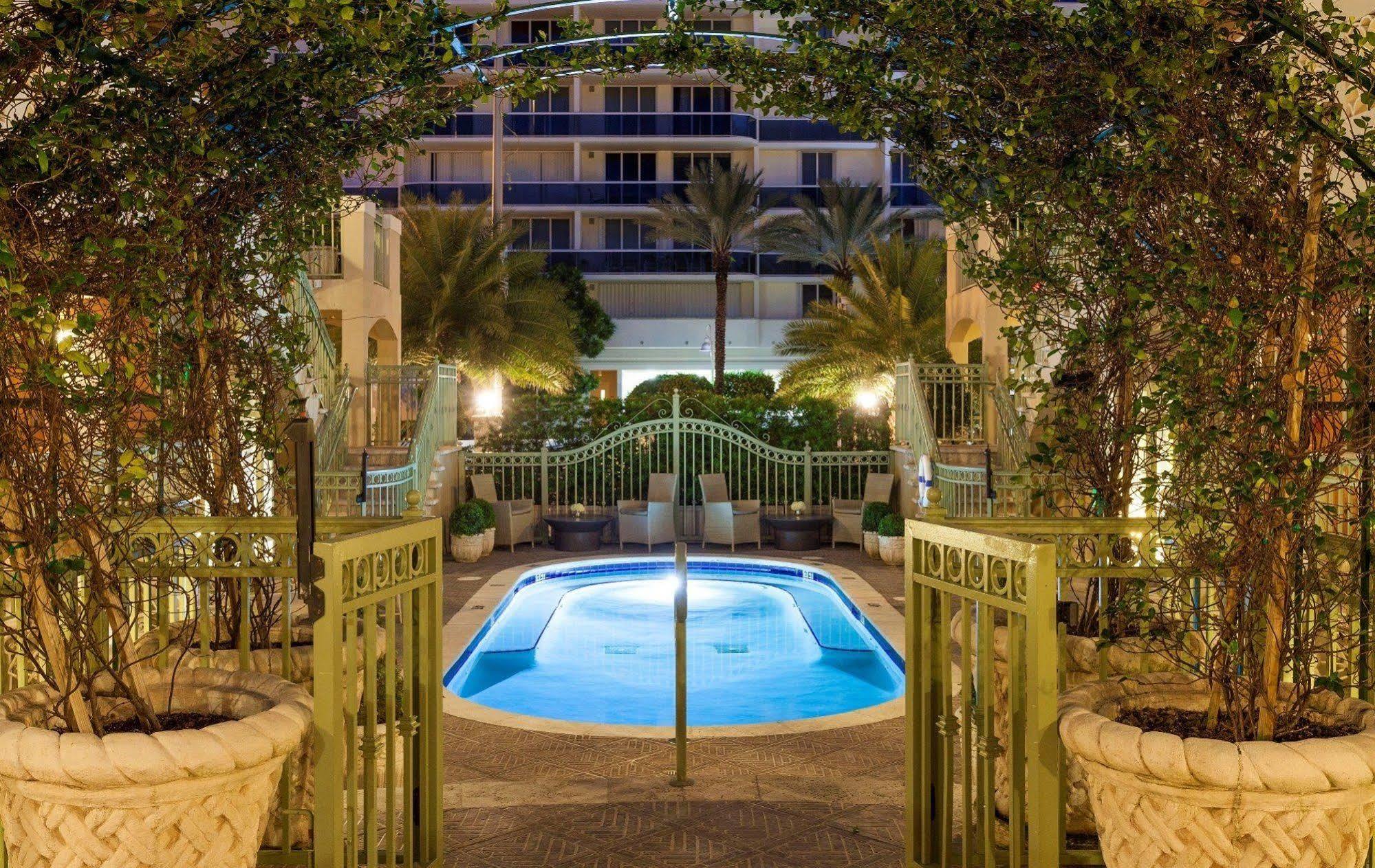 Sun Harbour Boutique Hotel Bal Harbour Ngoại thất bức ảnh